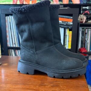 BearPaw Persephone Boots in Black